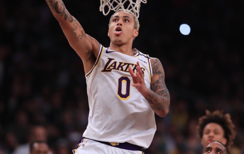 Jiuyou Gaming - Doinb迎来三赛季高光表现，湖人球迷沸腾！