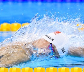 九游会电竞 -足球最新战报！西班牙队迎战德国队，战术博弈精彩纷呈，教练斗智斗勇