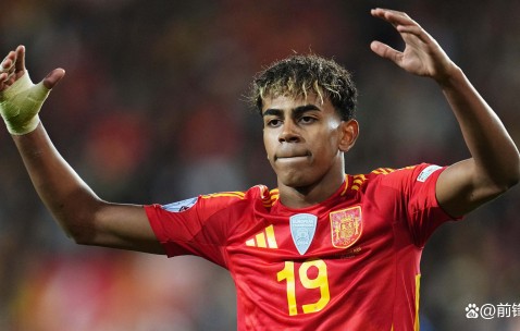 九游游戏app官方下载 - 莱万多夫斯基迎来五赛季高光表现，RNG球迷沸腾！