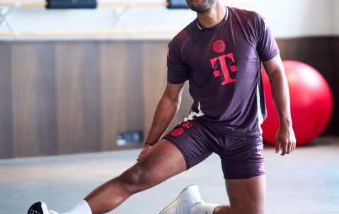 Jiuyou Gaming -包含哈登新星回归赛场表现惊艳，拜仁未来可期！的词条